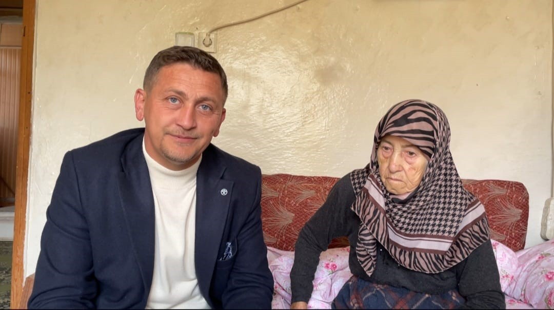 KÜTAHYA'NIN KARAAĞAÇ KÖYÜNDE YAŞLILARA GPS TAKİP CİHAZI