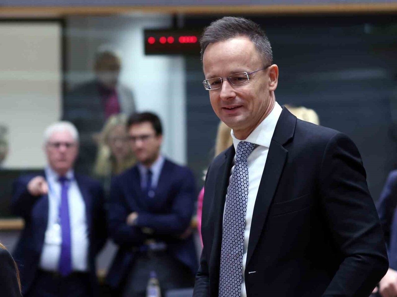 MACARİSTAN DIŞİŞLERİ BAKANI PETER SZİJJARTO, UKRAYNA'DA DEVLETİN EN ÜST KADEMESİNDE YOLSUZLUK...