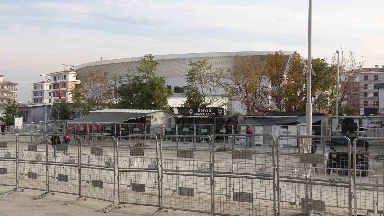 MALATYA’DA 116 SANIKLI ÇETE DAVASINDA 8 TAHLİYE