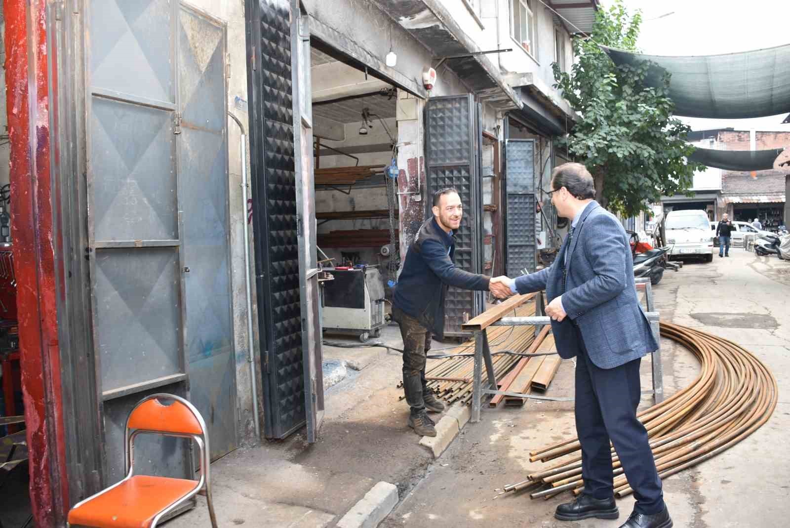 MANİSA’NIN SALİHLİ İLÇE KAYMAKAMI ALİ GÜLDOĞAN, İLÇENİN EKONOMİK NABZININ ATTIĞI SANAYİ SİTESİ’Nİ...