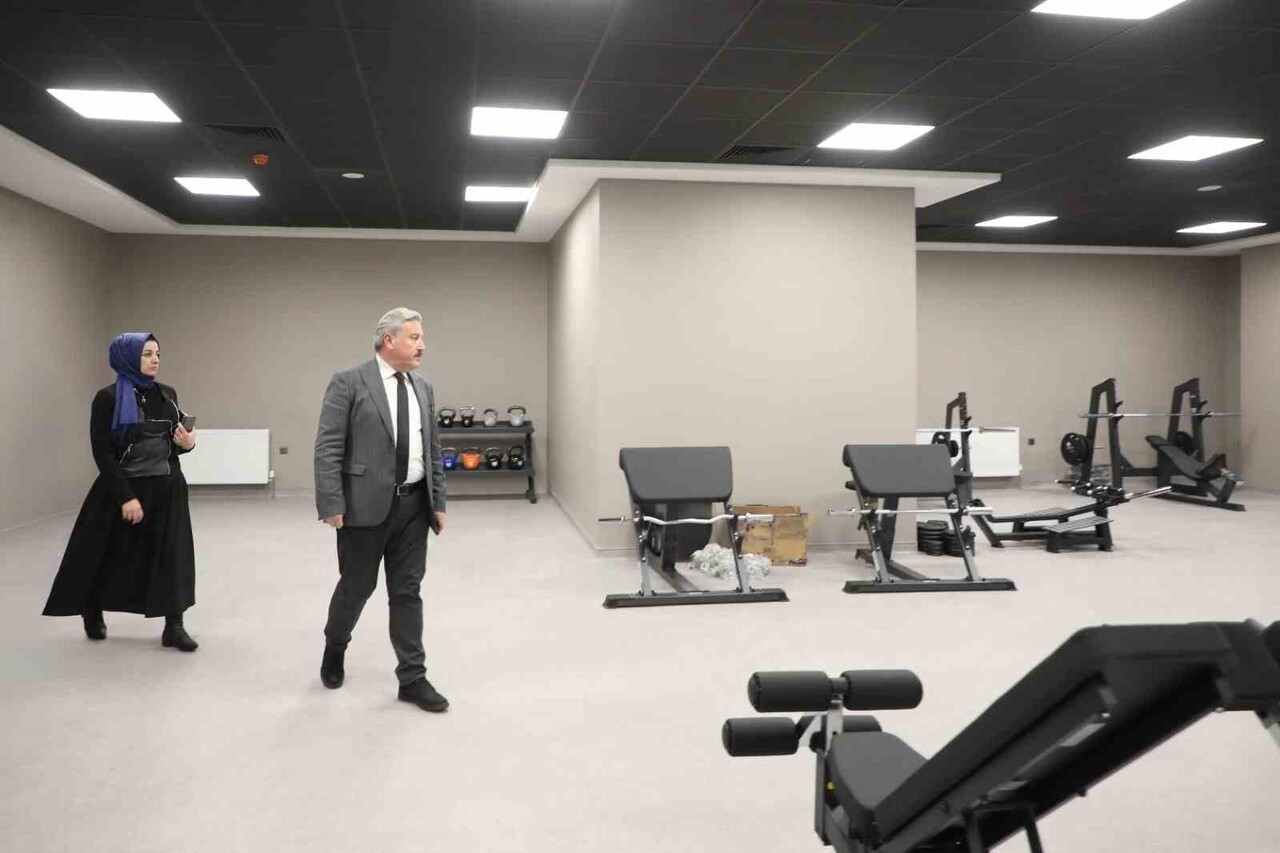 MELİKGAZİ BELEDİYESİ’NİN GÜLÜK MAHALLESİ’NDE HAYATA GEÇİRDİĞİ ‘MELİKGAZİ BELEDİYESİ GÜLÜK SOSYAL...