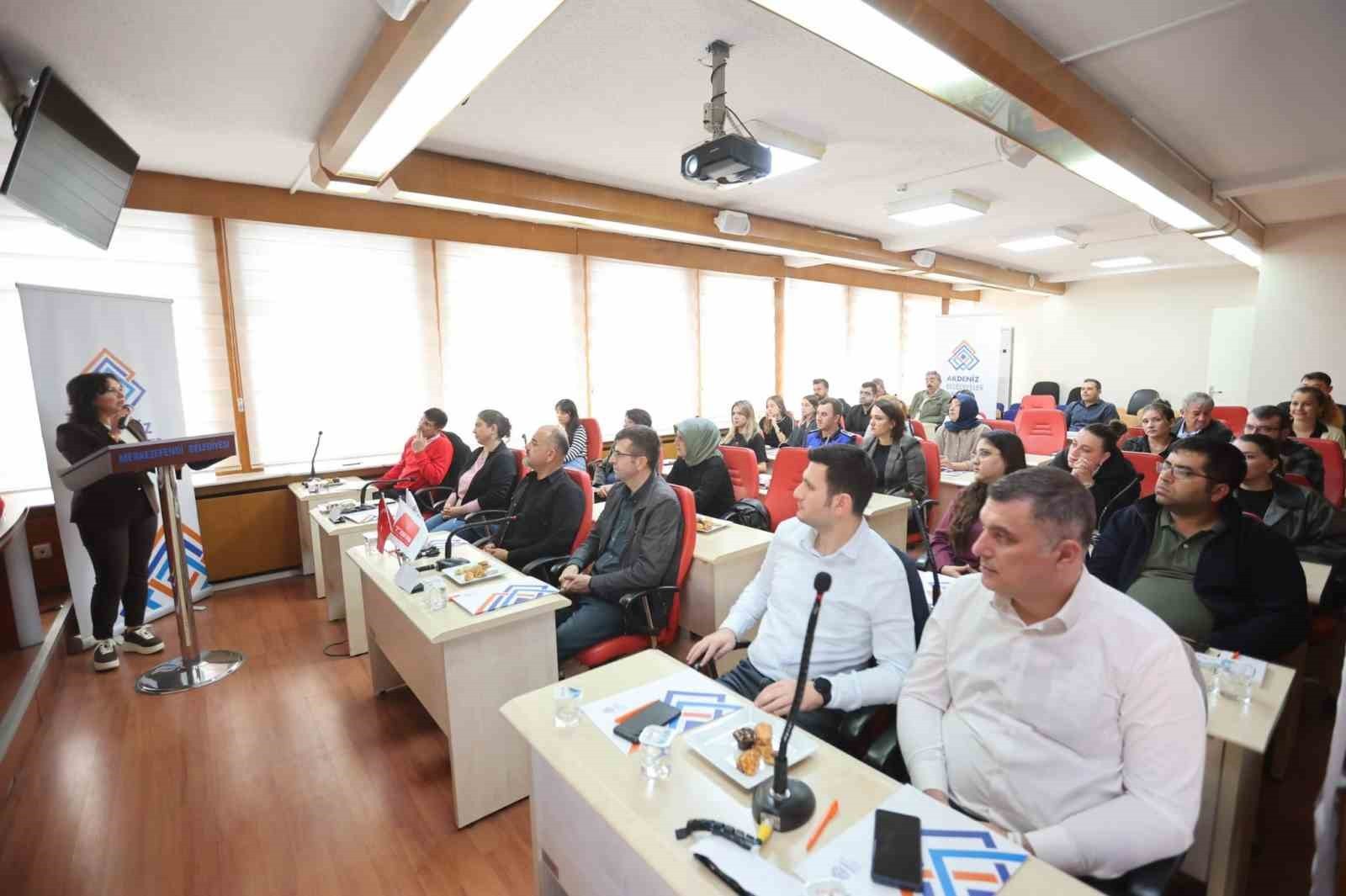 MERKEZEFENDİ BELEDİYESİ EV SAHİPLİĞİNDE, AKDENİZ BELEDİYELER BİRLİĞİ TARAFINDAN DÜZENLENEN...