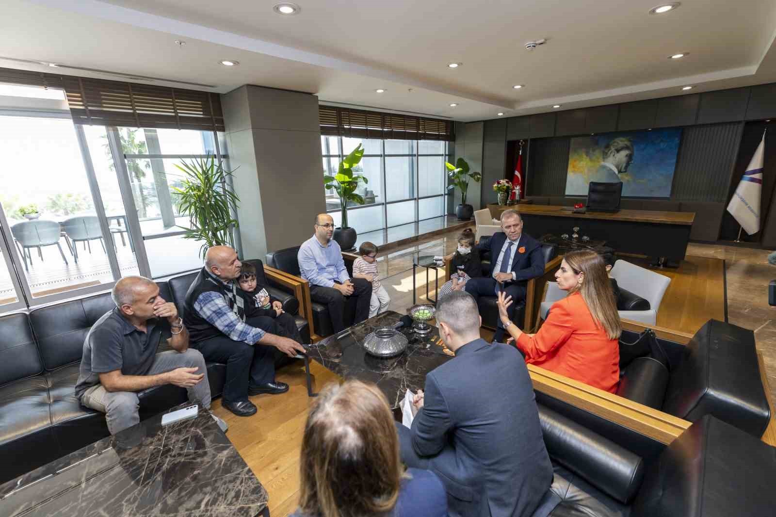 MERSİN’DE ‘LÖSEMİLİ ÇOCUKLAR HAFTASI’ KAPSAMINDA ÇOCUKLAR VE AİLELERİYLE BULUŞAN BAŞKAN VAHAP...