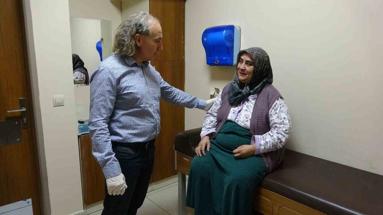 MERSİN’DE YAKLAŞIK 11 YIL BOYUNCA İHMAL EDİLEN MEMEDEKİ KİTLE, GERÇEKLEŞTİRİLEN AMELİYATLA 8,5...