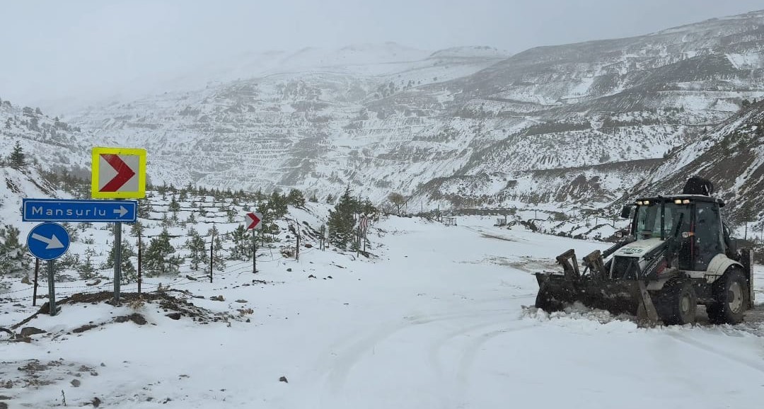 METEOROLOJİNİN SOĞUK HAVA VE KAR UYARISININ ARDINDAN ADANA’NIN YÜKSEK KESİMLERİNDE YOĞUN KAR...