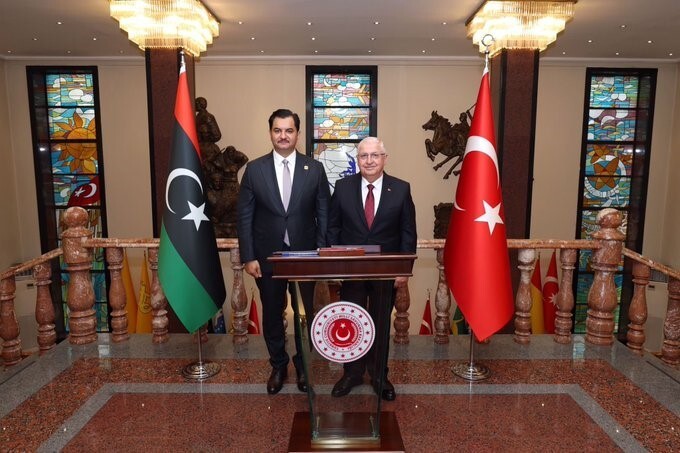 MİLLİ SAVUNMA BAKANI YAŞAR GÜLER, LİBYA ULUSAL ORDUSU GENEL KOMUTAN YARDIMCISI ORGENERAL SADDAM...