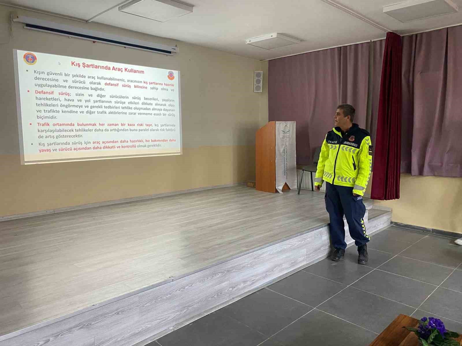 MUDURNU İLÇE MİLLİ EĞİTİM MÜDÜRLÜĞÜ VE MUDURNU İLÇE JANDARMA KOMUTANLIĞI İŞ BİRLİĞİYLE, YAKLAŞAN...