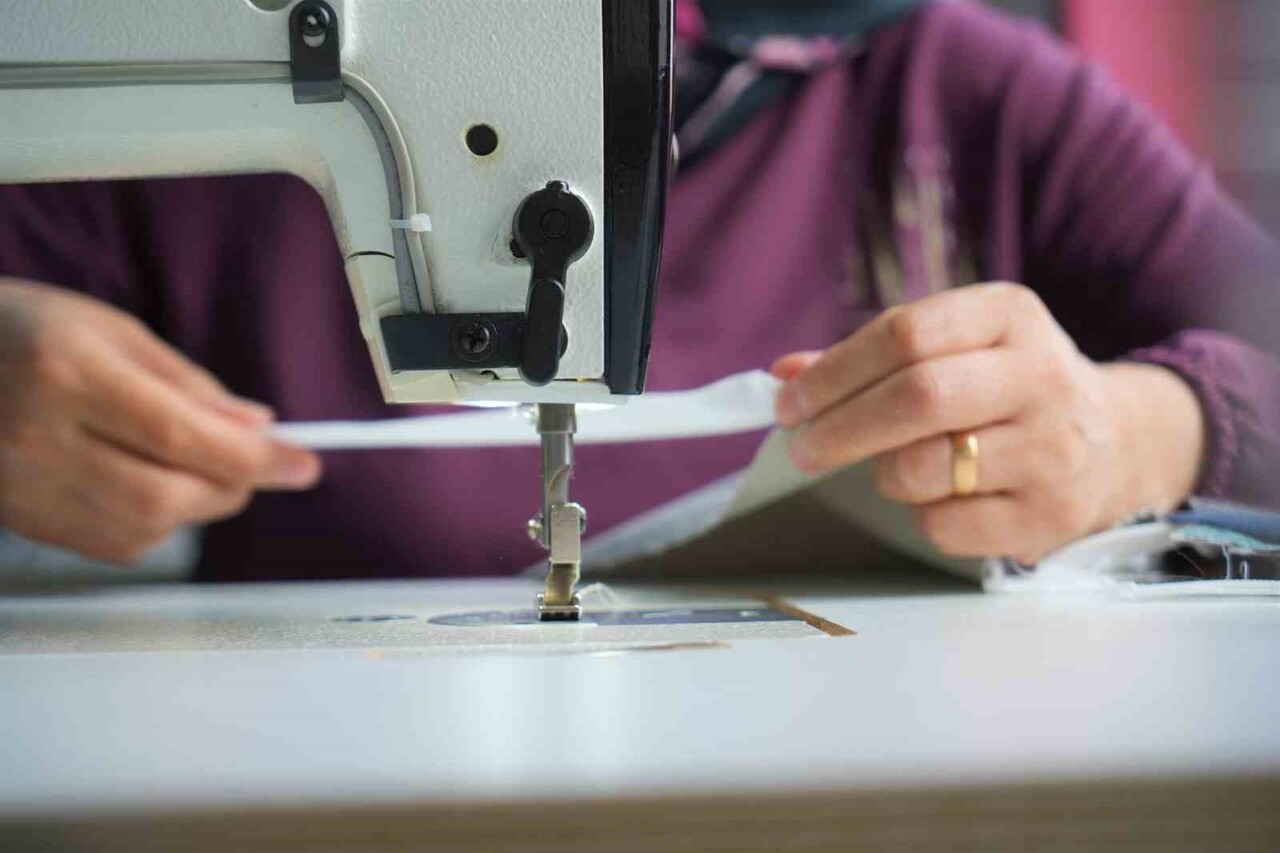 MUŞ’TA HALK EĞİTİM MERKEZİ TARAFINDAN AÇILAN KURSLARA KATILAN KADINLAR, ALDIKLARI EĞİTİMLERLE HEM...