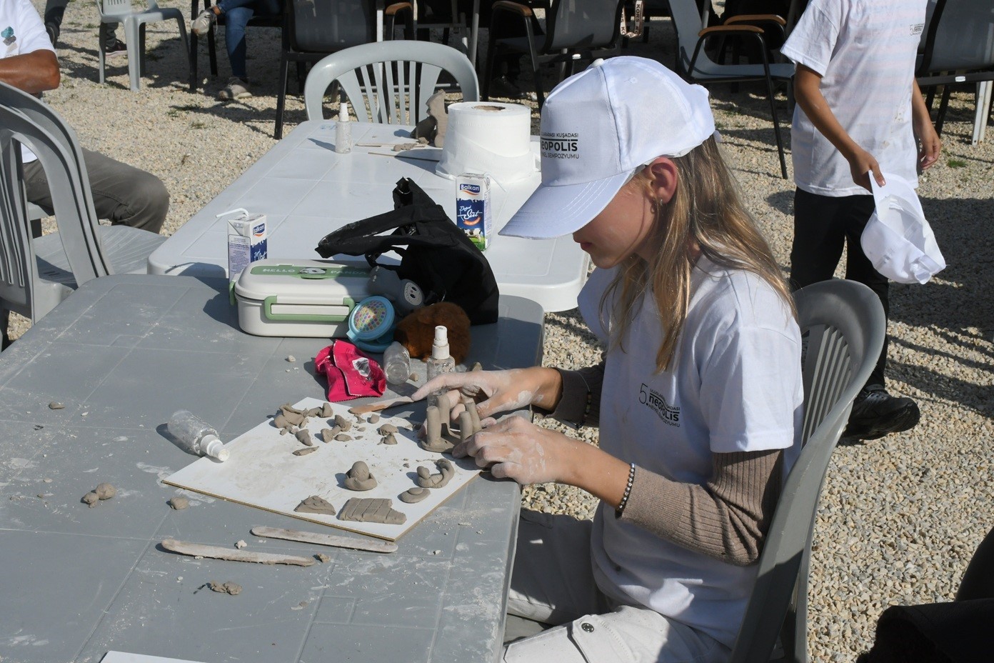 NEOPOLİS KÜÇÜK HEYKELTIRAŞLARI MİSAFİR ETTİ