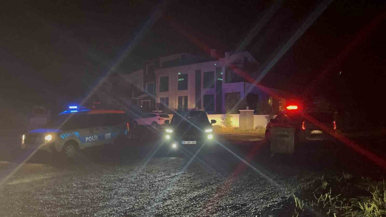 NEVŞEHİR’DE TARTIŞTIĞI EŞİNİN İSTEDİĞİ ÖZEL EŞYAYI KAYINBABASININ EVİNE GÖTÜREN DAMAT, KAYINBABASI...