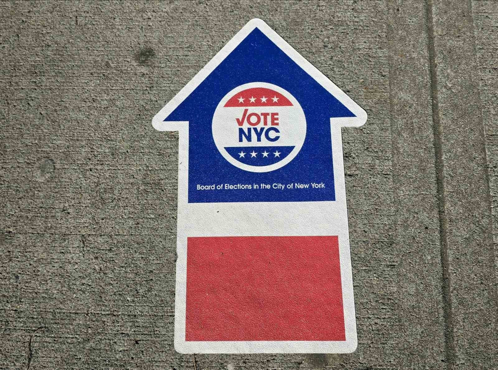 NEW YORK, YENİ BELEDİYE BAŞKANINI SEÇMEK İÇİN SANDIK BAŞINDA