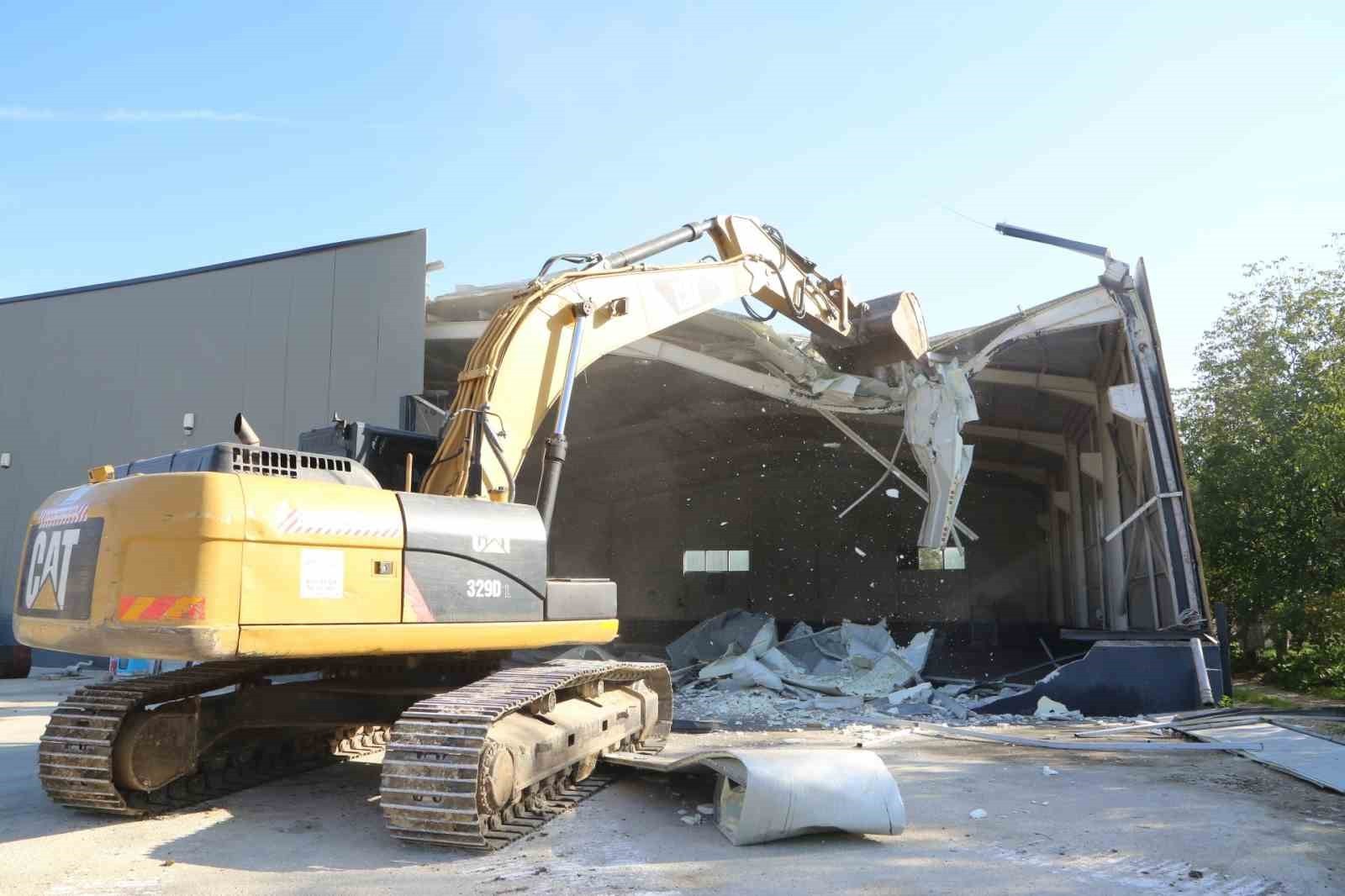 NİLÜFER BELEDİYESİ, İMARA AYKIRI YAPILARLA VE TARIM ALANLARI ÜZERİNDEKİ USULSÜZ İNŞAATLARLA...