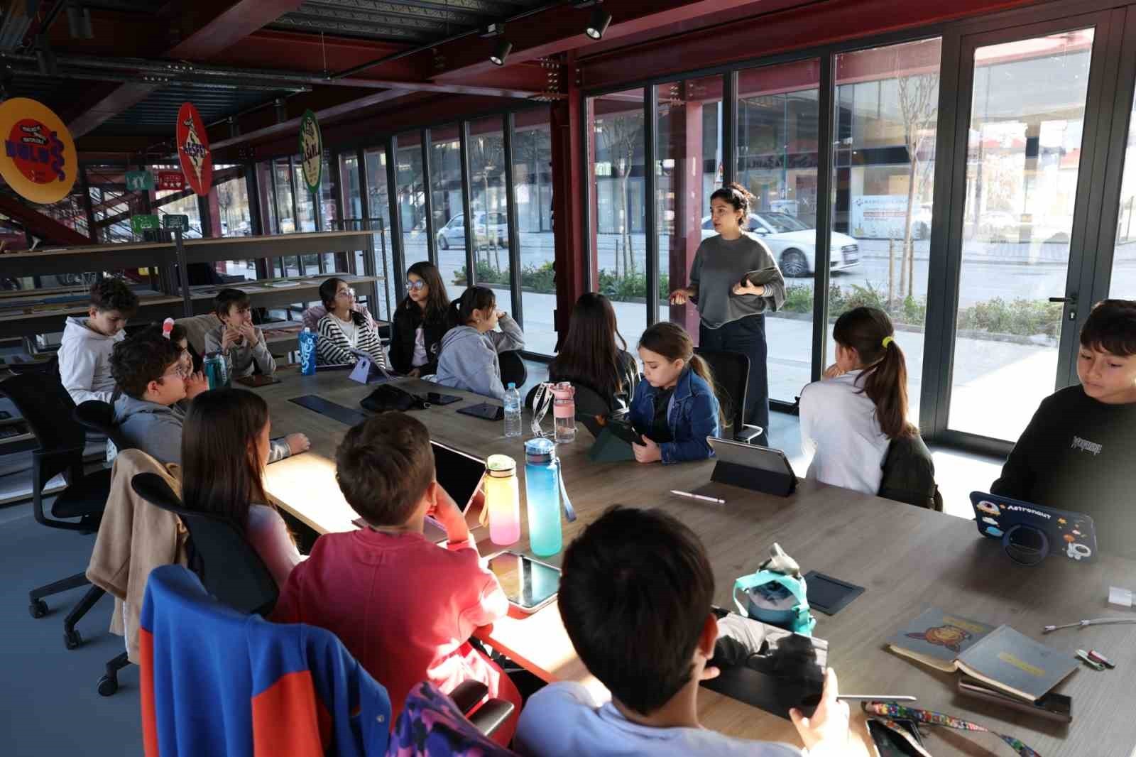 NİLÜFER BELEDİYESİ’NİN ARA TATİL ETKİNLİKLERİ KAPSAMINDA PANCAR DEPOSU’NDA DÜZENLEDİĞİ "KARAKTERDE...