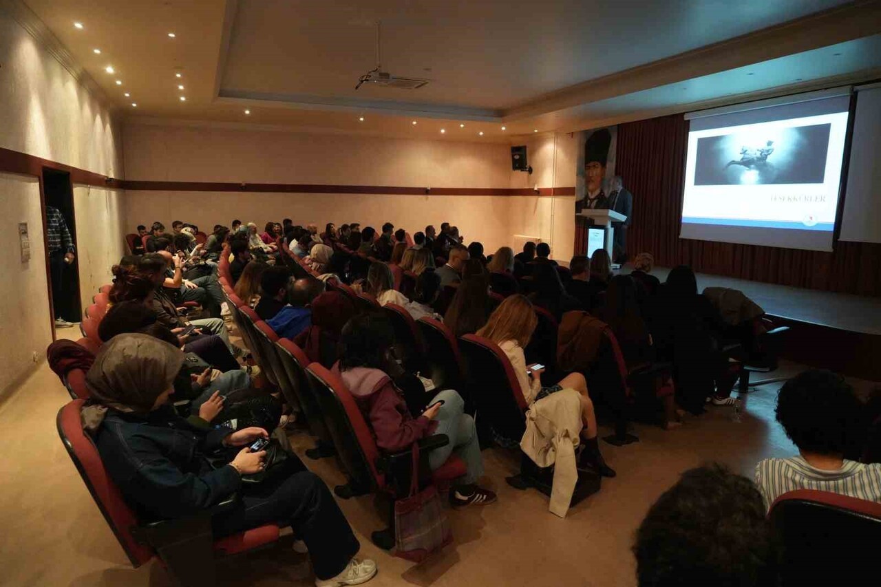 ONDOKUZ MAYIS ÜNİVERSİTESİ (OMÜ) TIP FAKÜLTESİ’NDE "ENDOMETRİUM KANSERLERİNDE MULTİDİSİPLİNER...