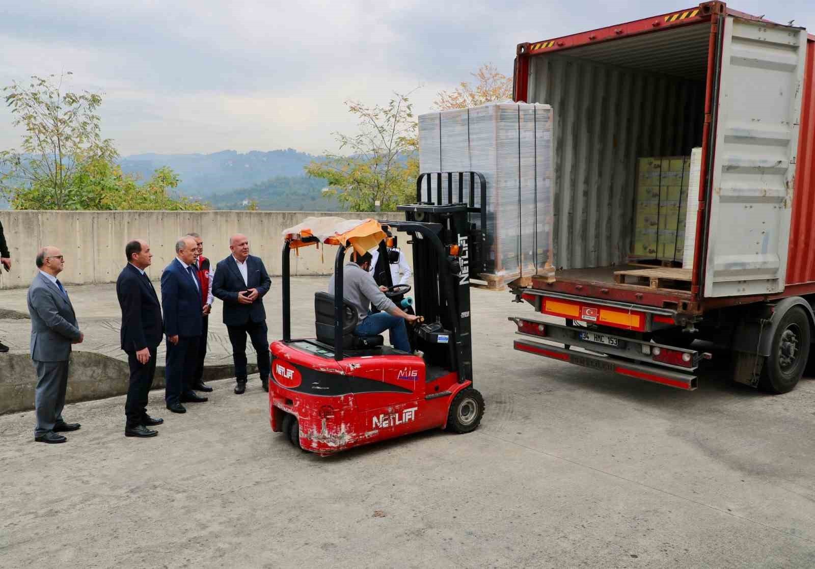ORDU’DAN İNGİLTERE'YE 8 TON 827 KİLOGRAM BAL İHRACATI GERÇEKLEŞTİRİLDİ.