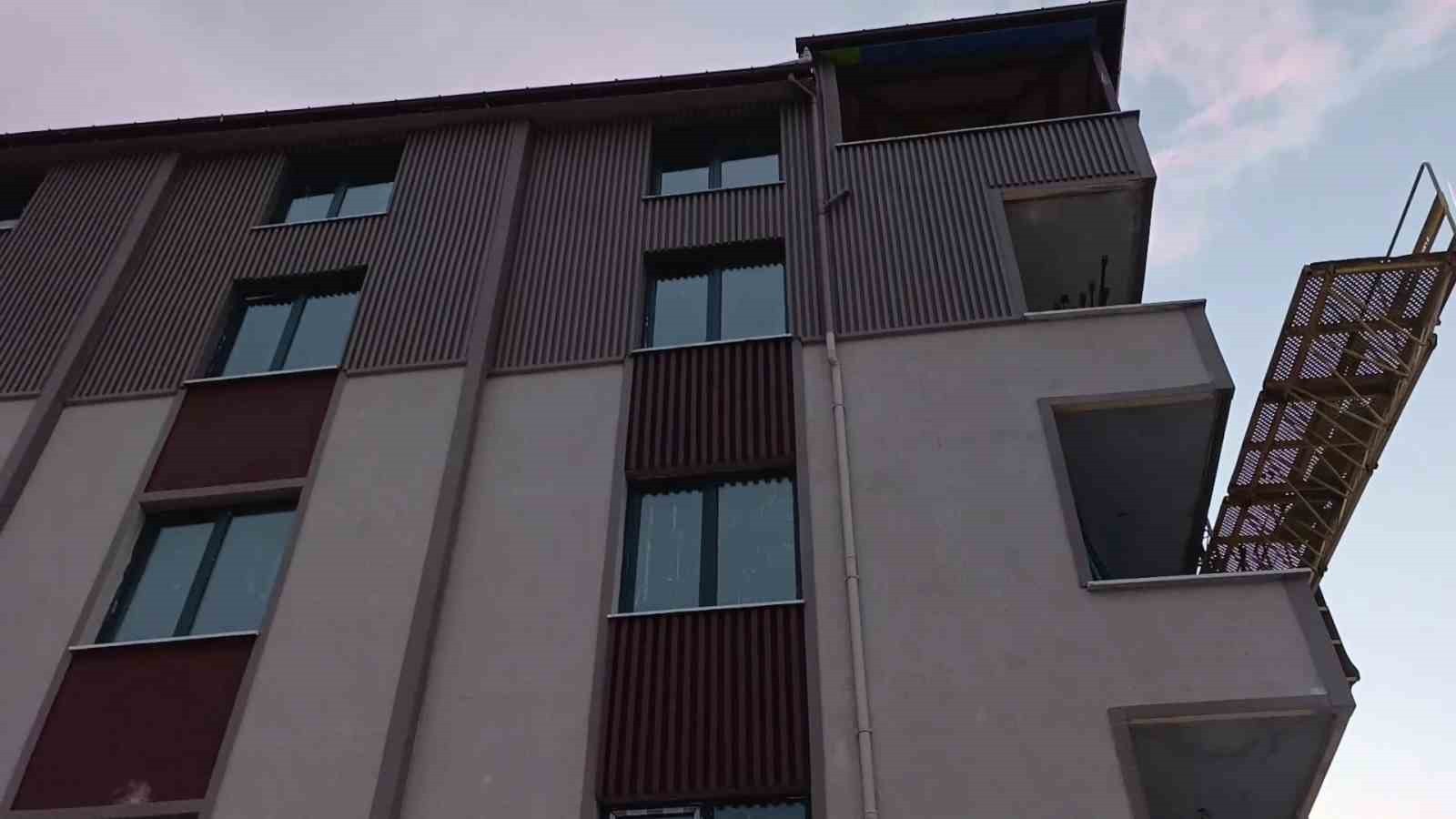 ORDU’NUN ÇAYBAŞI İLÇESİNDE YAPIMI DEVAM EDEN BİR İNŞAATTA ASANSÖR BOŞLUĞUNA DÜŞEN 1 ÇOCUK BABASI...