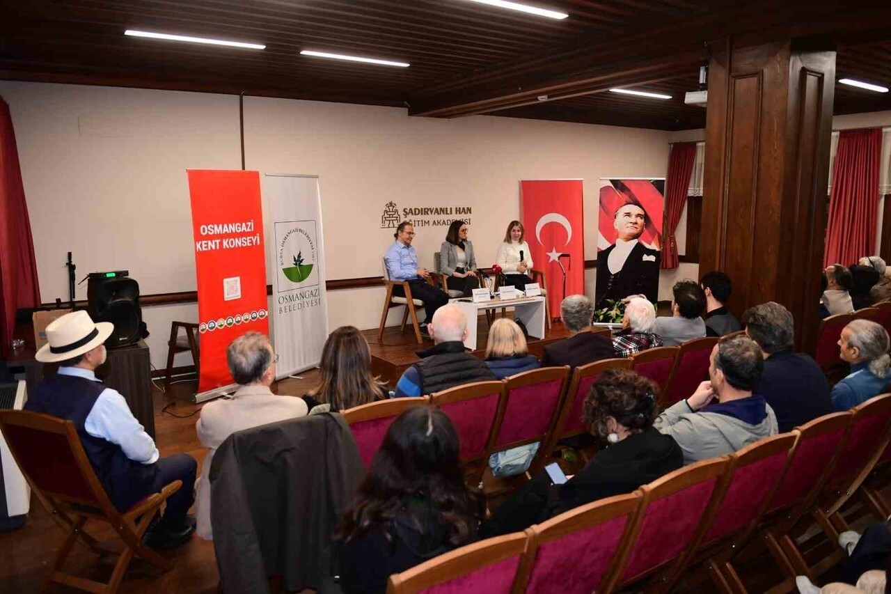 OSMANGAZİ BELEDİYESİ, FELSEFENİN HER YAŞ GRUBUNDAN İNSANA ULAŞABİLMESİ VE BU DÜŞÜNCE BİÇİMİNİN...