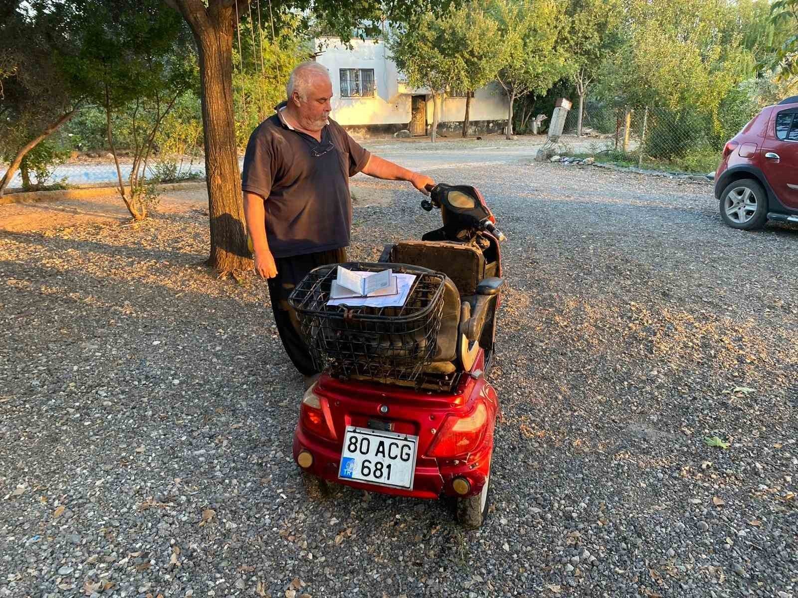 OSMANİYE'NİN DÜZİÇİ İLÇESİNDE YAŞAYAN ÇİFTÇİ YAŞAR ÇÖMEZ, ŞARJLI ÜÇ TEKERLEKLİ MOTOSİKLETİNE...