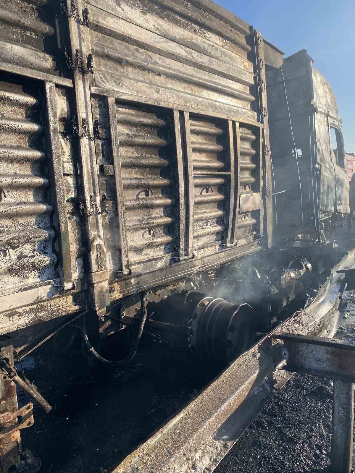 OSMANİYE DÜZİÇİ TIR YANGINI