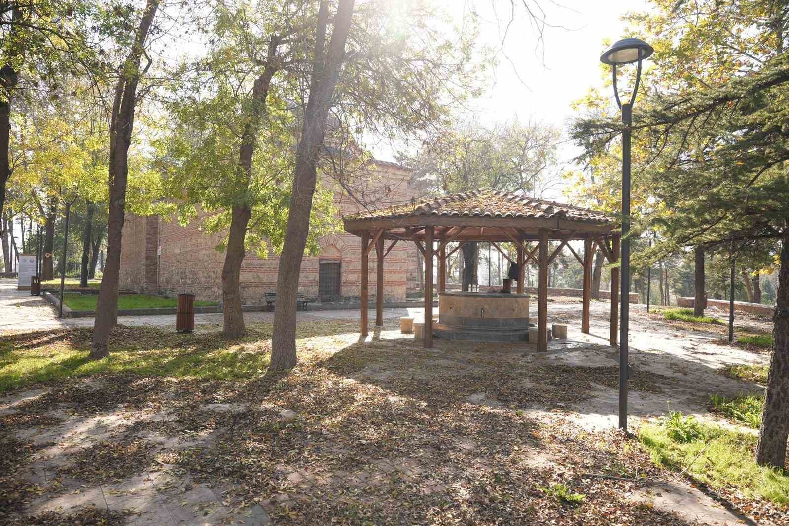 OSMANLININ KURULUŞUNDA İLK BAŞŞEHİR İLAN ETTİĞİ YENİŞEHİR’DE YAPILAN 725 YILLIK TARİHİ BÖLGEDE...