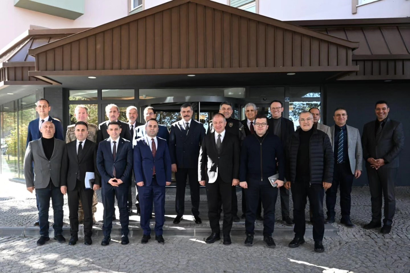 PALANDÖKEN KIŞ TURİZMİ VE GÜVENLİK ÖN TOPLANTISI, VALİ MUSTAFA ÇİFTÇİ BAŞKANLIĞINDA...