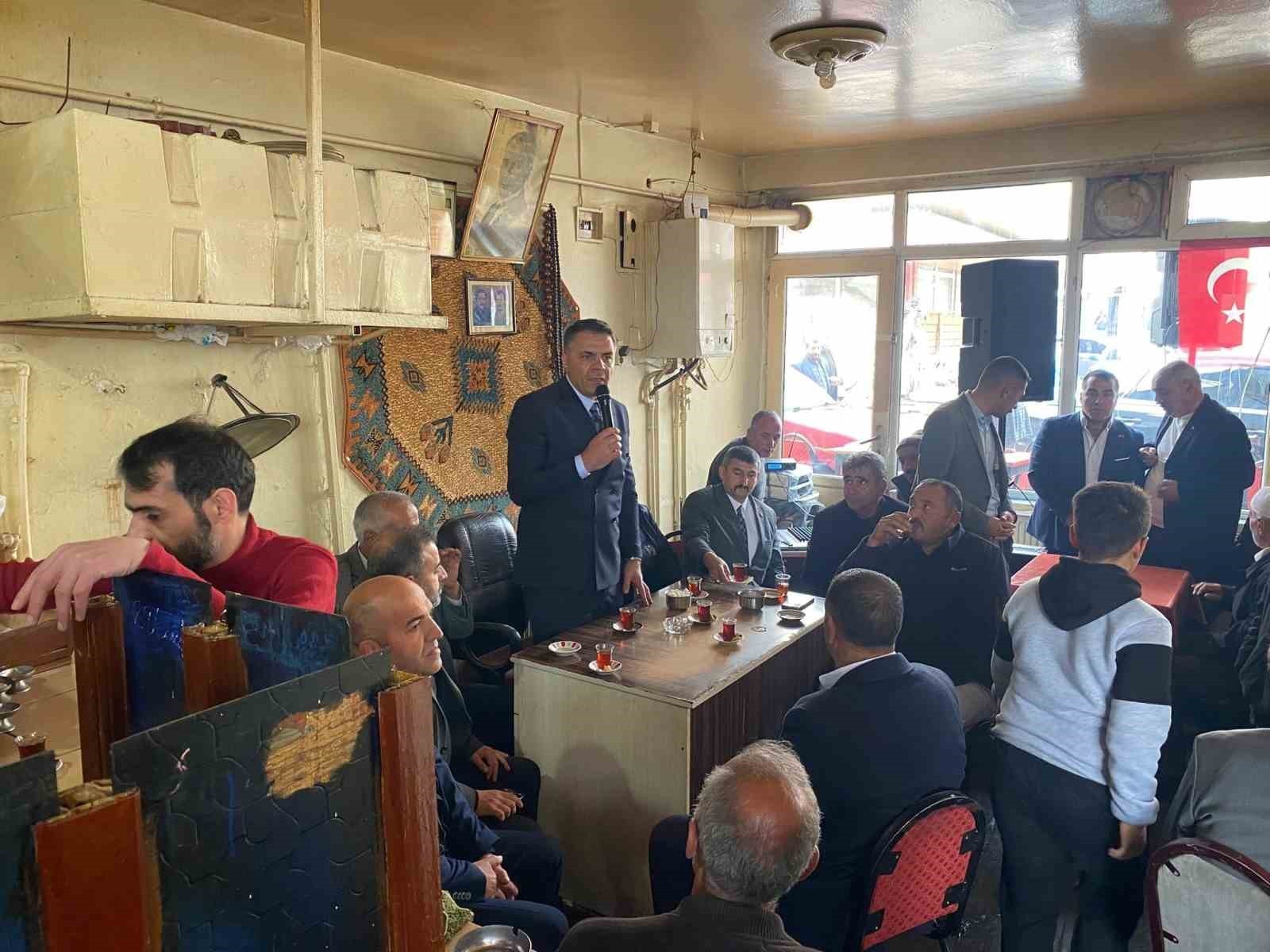 PASİNLER MHP’DEN HAYIRLI GÜNLER KOMŞUM ZİYARETİ