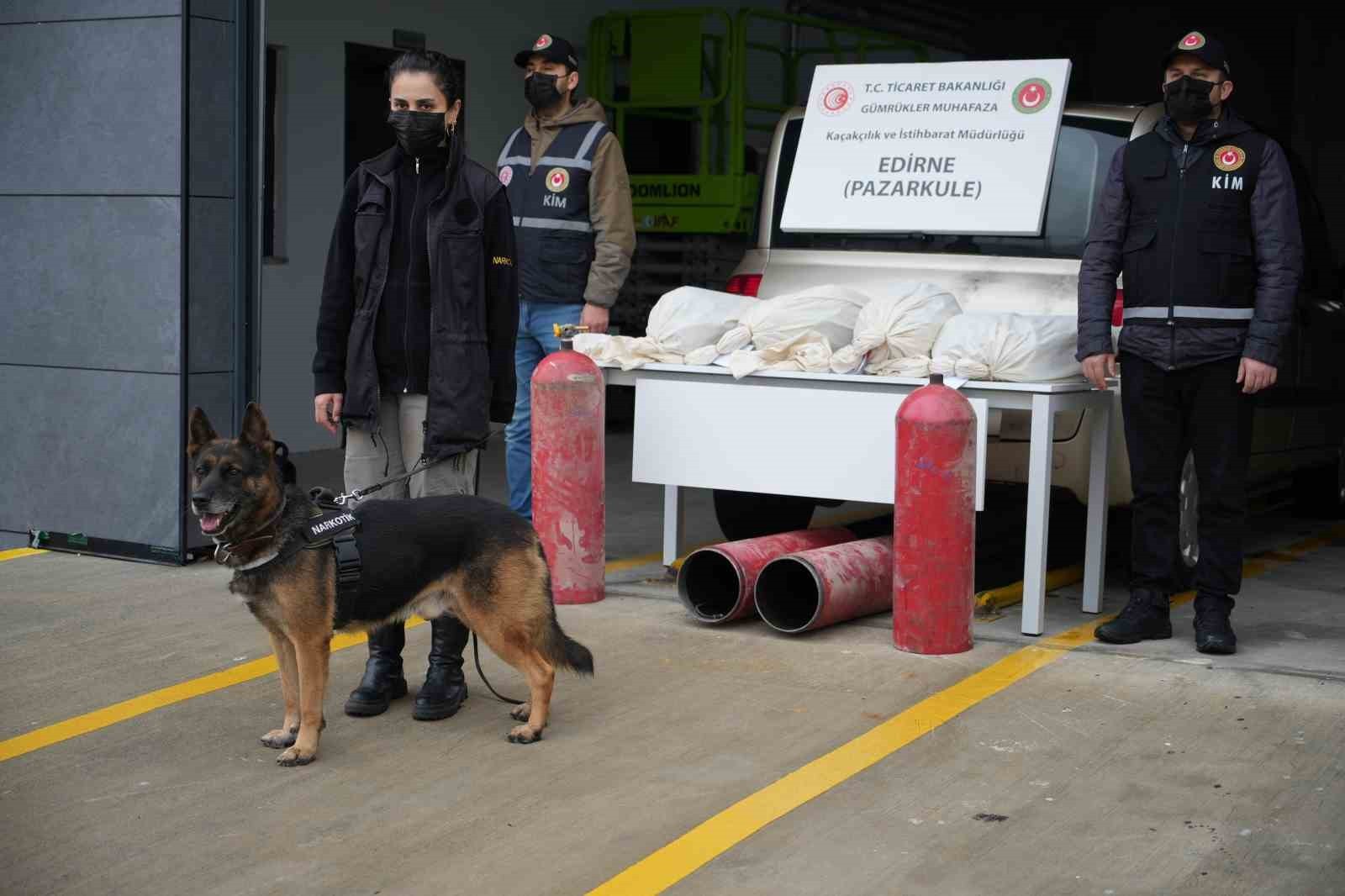 PAZARKULE’DE LPG TANKINA GİZLENMİŞ 19 KİLO ESRAR ELE GEÇİRİLDİ