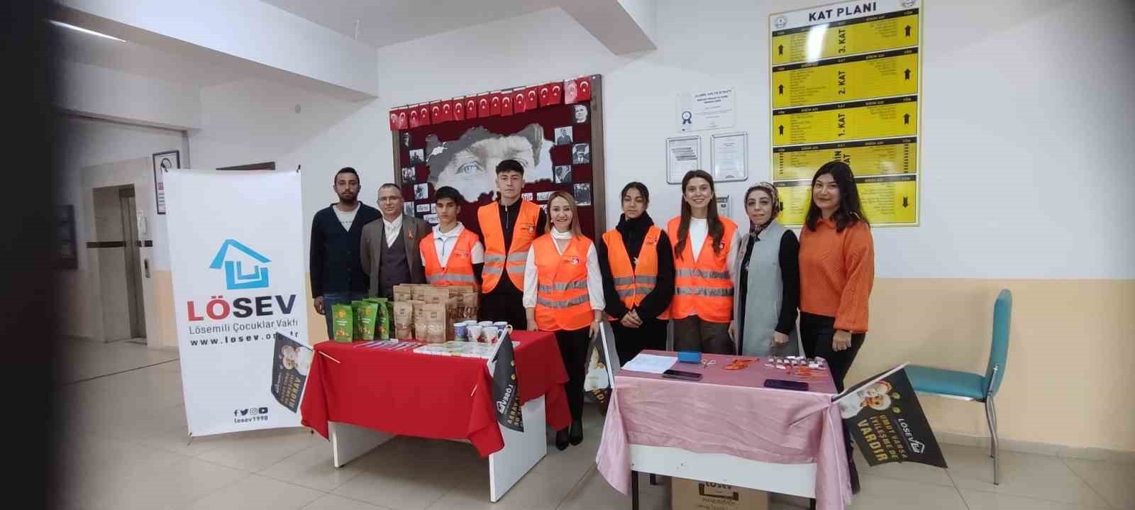 PAZARYERİ’NDE LÖSEMİ FARKINDALIĞI: BAŞKAN TEKİN ÇOCUKLARLA BİR ARAYA GELDİ