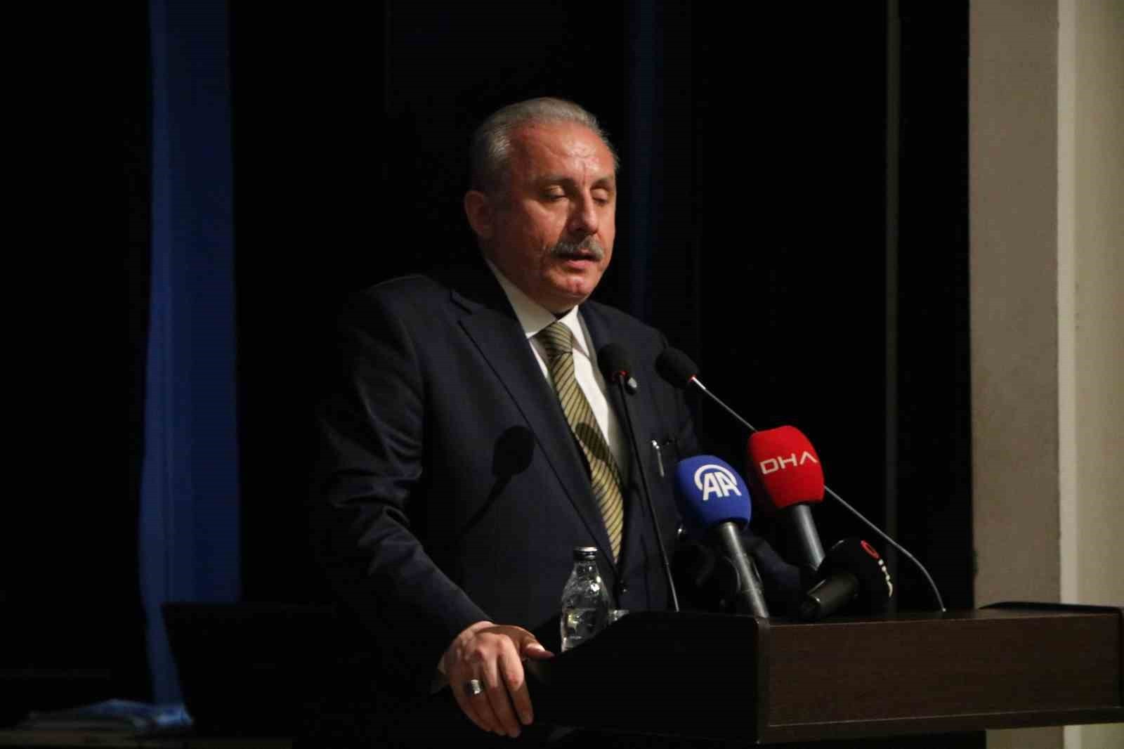 PROF. DR. MUSTAFA ŞENTOP, İLAHİYAT FAKÜLTESİ’NİN YENİ EK HİZMET BİNASININ TEMEL ATMA TÖRENİNDE...