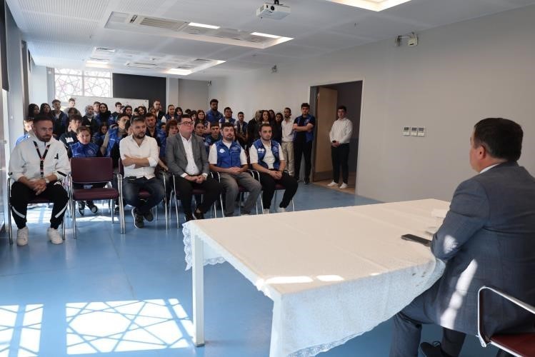 "GENÇLER BAKANLIĞINDA" PROJESİ KAPSAMINDA 90 ÖĞRENCİ ANKARA'YA UĞURLANDI