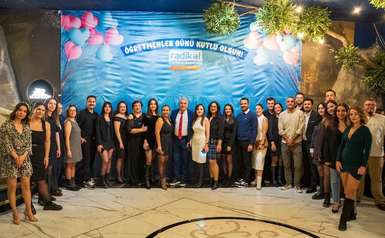 RADİKAL EĞİTİM KURUMLARI YÖNETİM KURULU, İDARECİ, ÖĞRETMEN VE KURUM ÇALIŞANLARI, 24 KASIM...