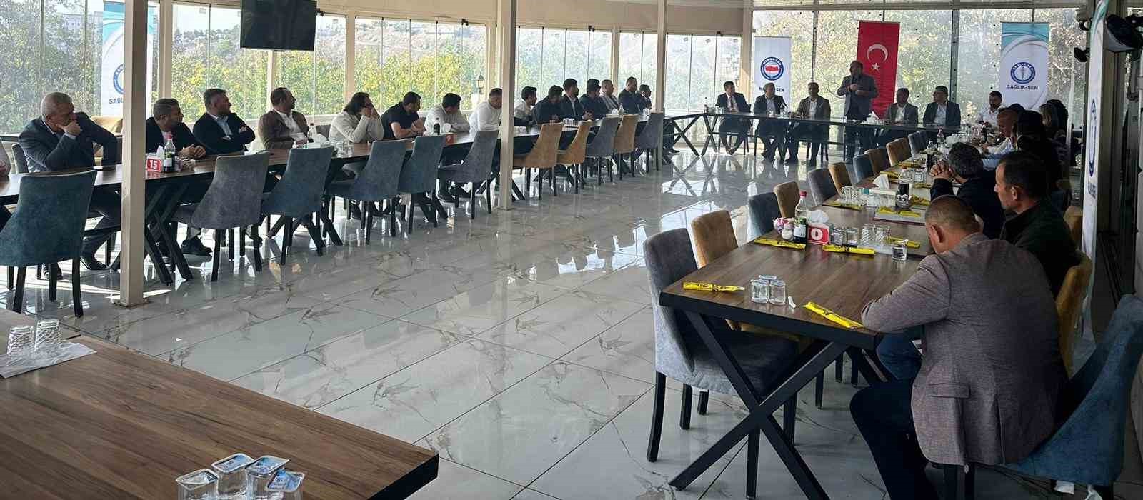 SAĞLIK-SEN GENEL MERKEZ YÖNETİMİN SAHA ZİYARETLERİ KAPSAMINDA ŞIRNAK'TA BULUNAN SAĞLIK-SEN GENEL...