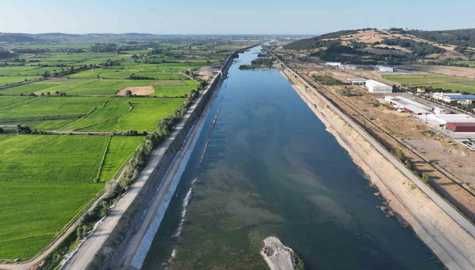 SAMSUN VALİSİ ORHAN TAVLI, BAFRA İLÇESİNDE KIZILIRMAK ÜZERİNDE DEVLET SU İŞLERİ (DSİ) TARAFINDAN...