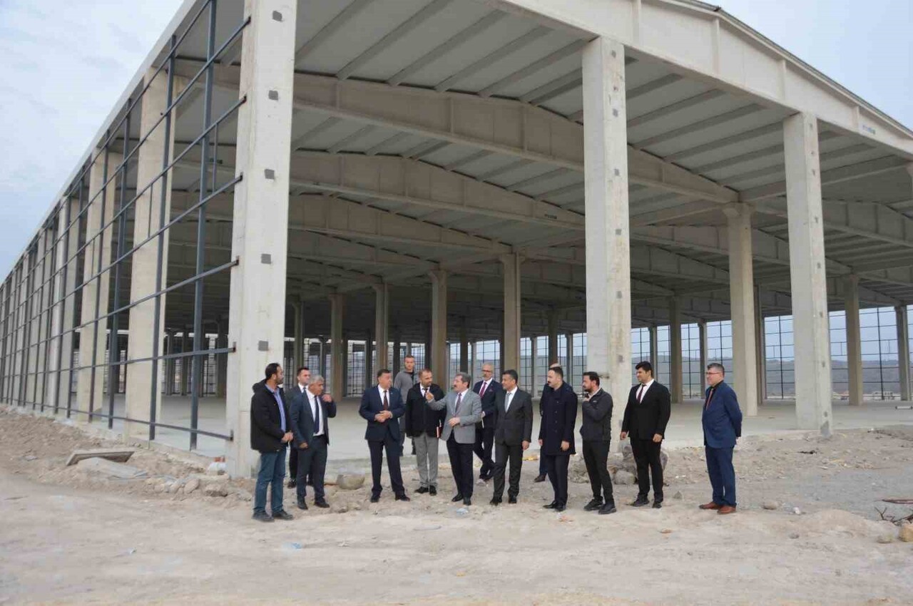 SAMSUN VALİSİ ORHAN TAVLI ÖNCÜLÜĞÜNDE TOPLANAN HAVZA OSB YÖNETİM KURULU, 100’E YAKIN ÜLKEYE HİJYEN...