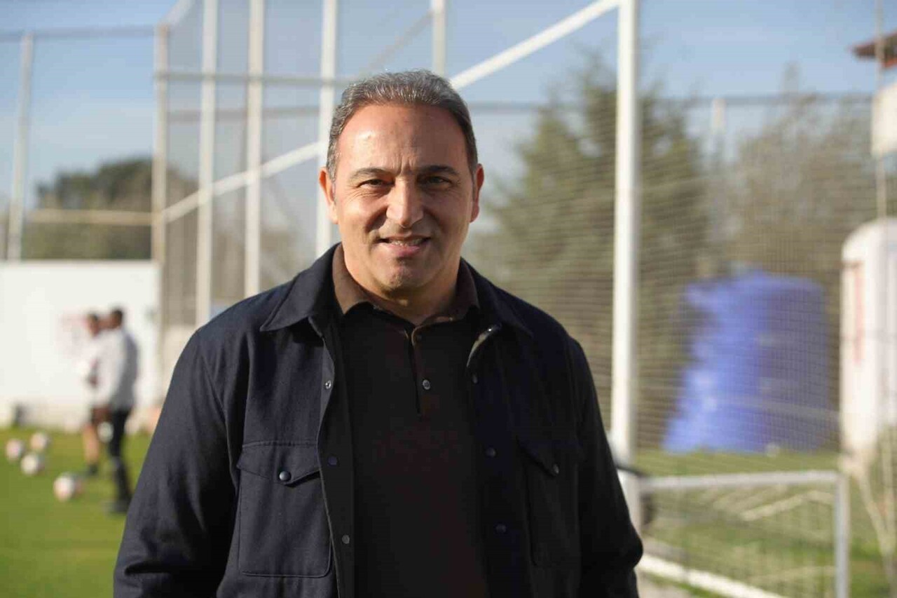 SAMSUNSPOR FUTBOL DİREKTÖRÜ FUAT ÇAPA, 3 PUAN ÖNDE OLDUKLARI BEŞİKTAŞ MAÇINDAN ALACAKLARI...