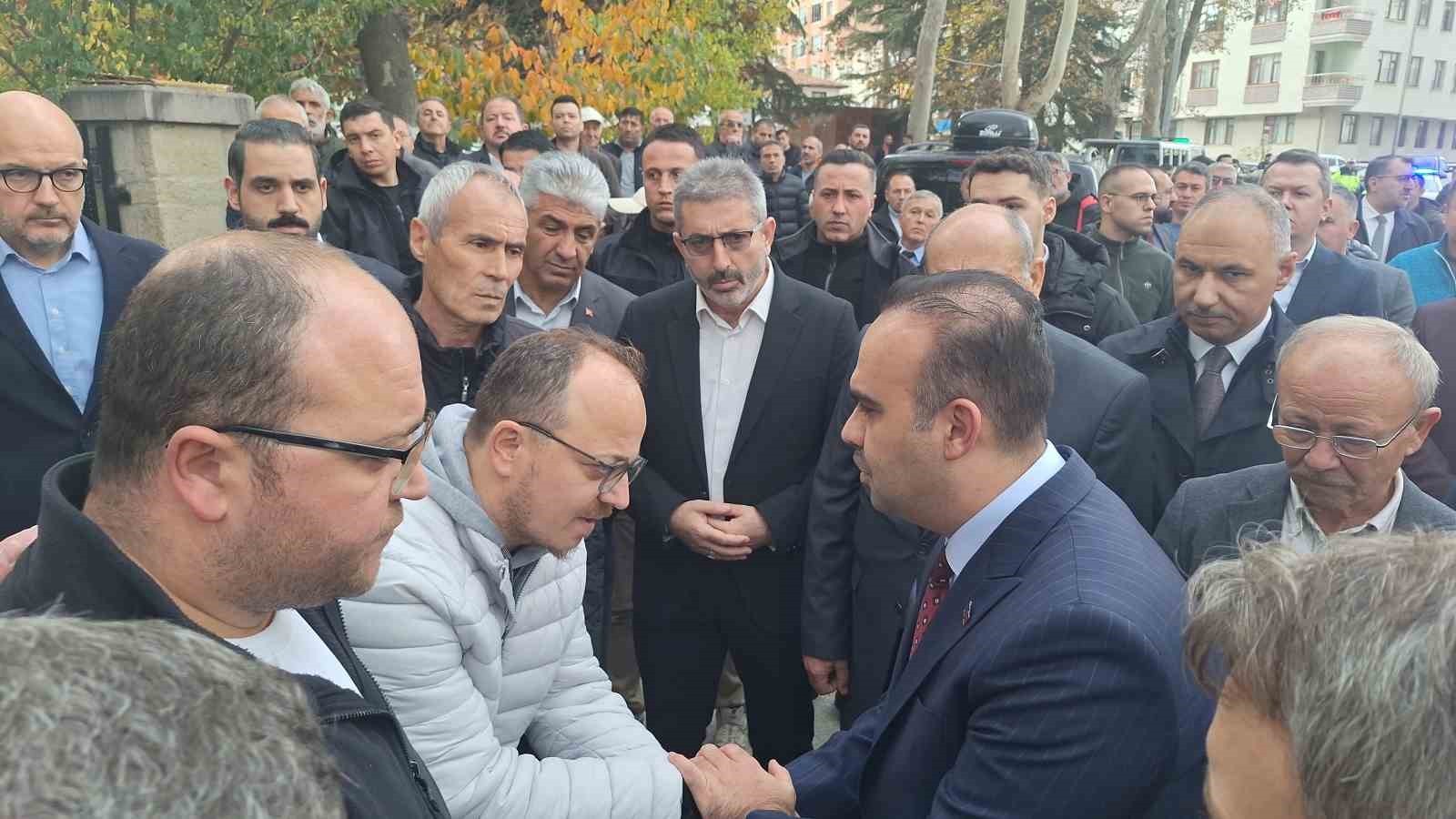 SANAYİ VE TEKNOLOJİ BAKAN YARDIMCISI ZEKERİYA COŞTU'NUN VEFAT EDEN ANNESİNİN CENAZESİ, ÇORUM'UN...