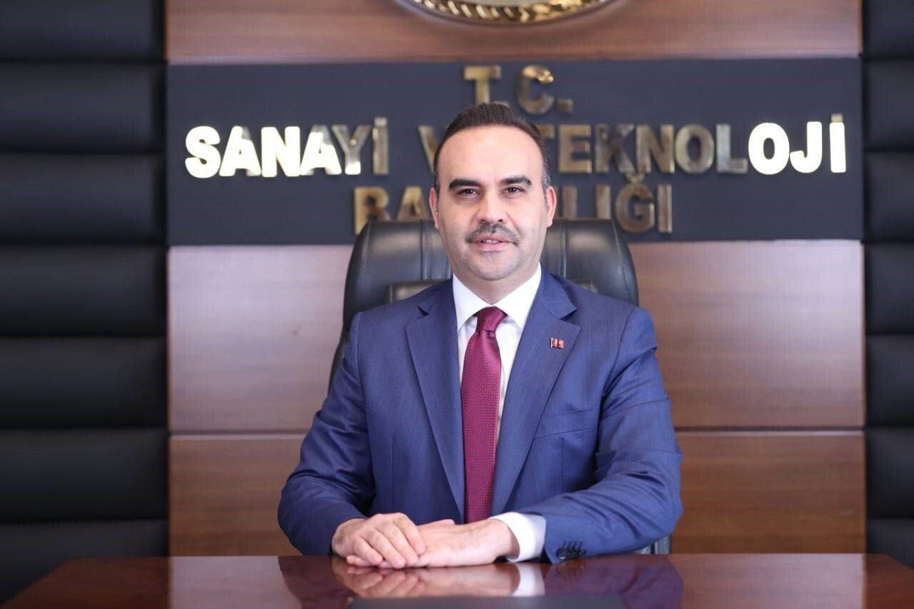 SANAYİ VE TEKNOLOJİ BAKANI MEHMET FATİH KACIR
