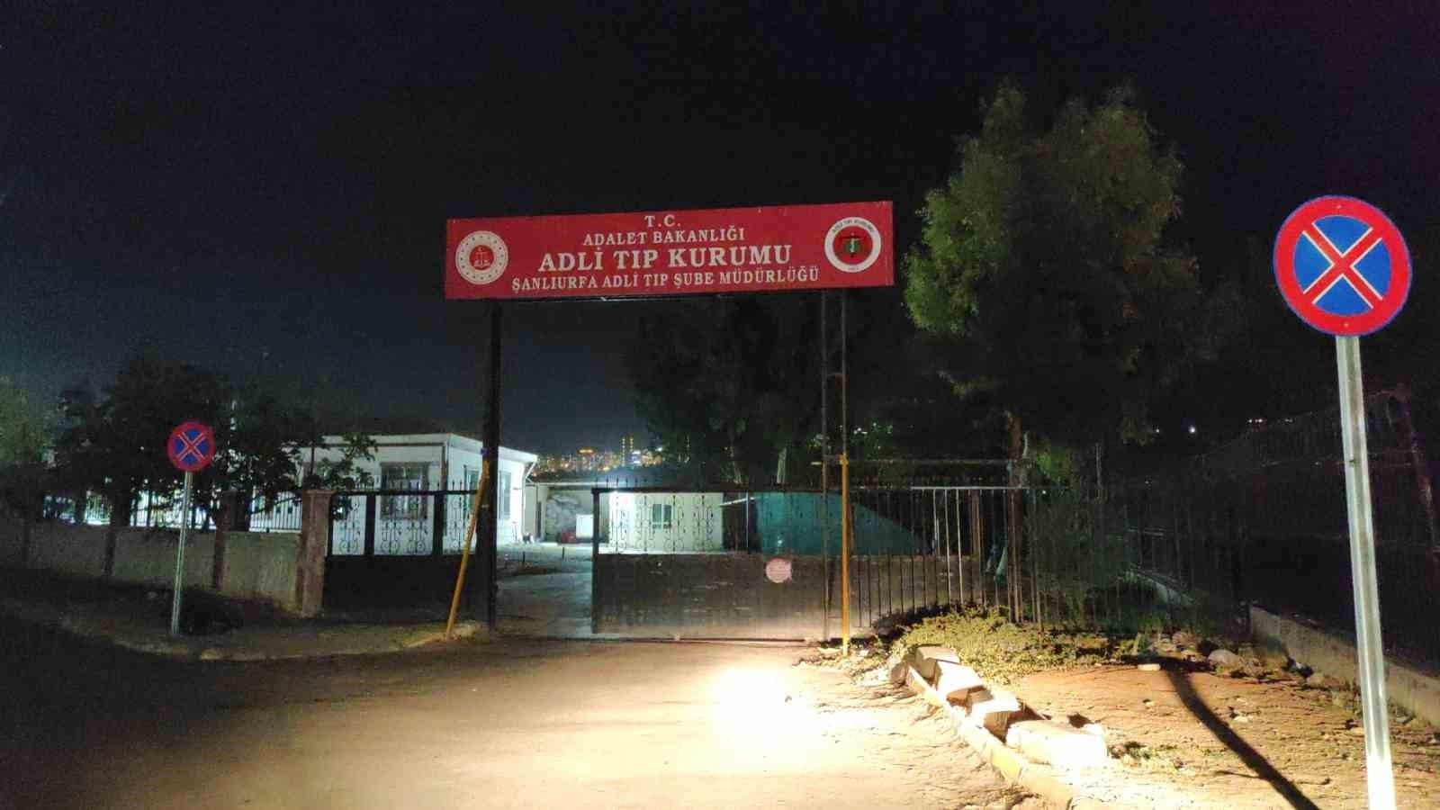 ŞANLIURFA'DA OTOMOBİL İLE MOTOSİKLET ÇARPIŞTI: 2 ÖLÜ