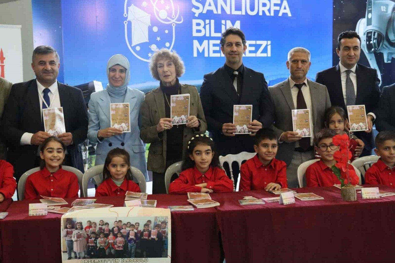 ŞANLIURFA’DA MİNİKLERİN KALEME ALDIĞI "20 DÜŞ YOLCULUĞU" KİTABI OKUYUCUYLA BULUŞTU