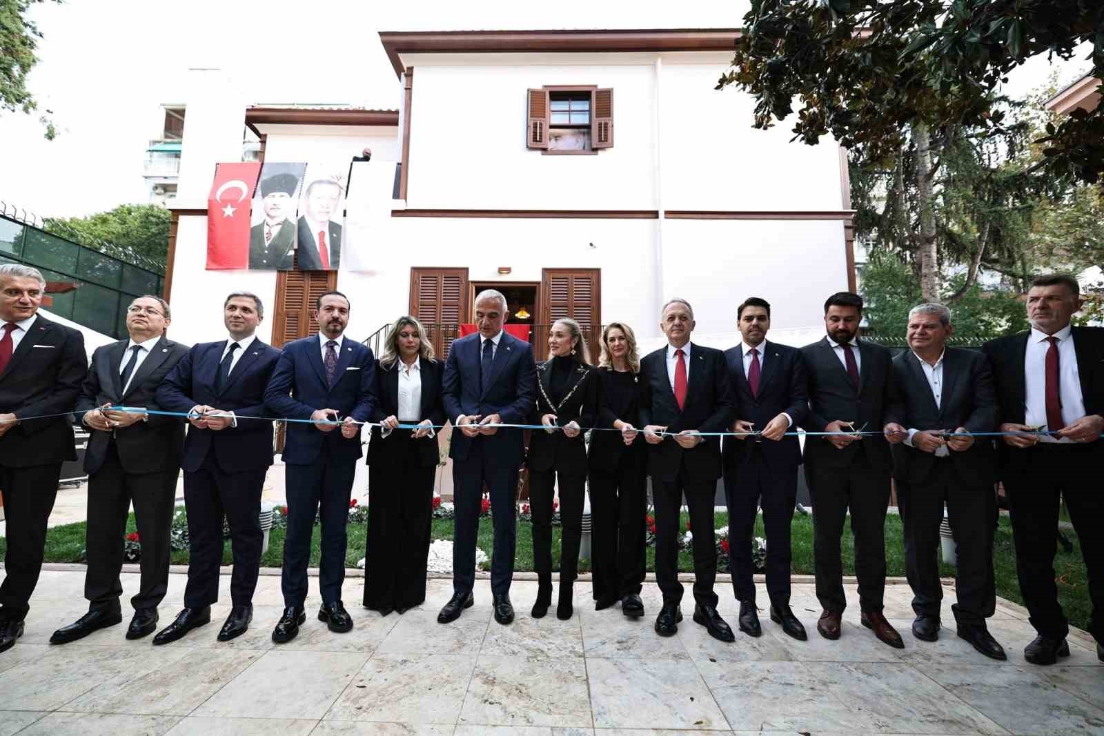 SELANİK’TEKİ ATATÜRK’ÜN EVİ RESTORASYONUN ARDINDAN YENİDEN KAPILARINI ZİYARETÇİLERE...