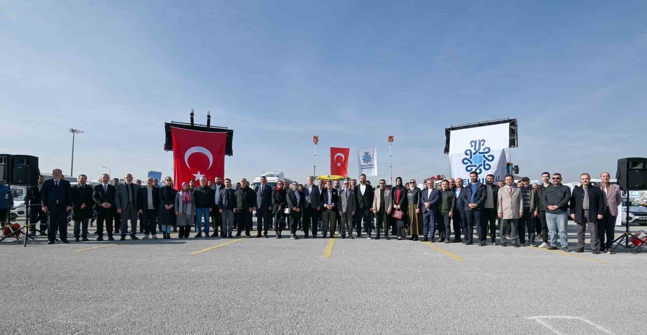 SELÇUKLU BELEDİYESİ, SELÇUKLU’YA DAHA KALİTELİ HİZMET VERMEK ADINA ARAÇ FİLOSUNU GÜÇLENDİRDİ. ...