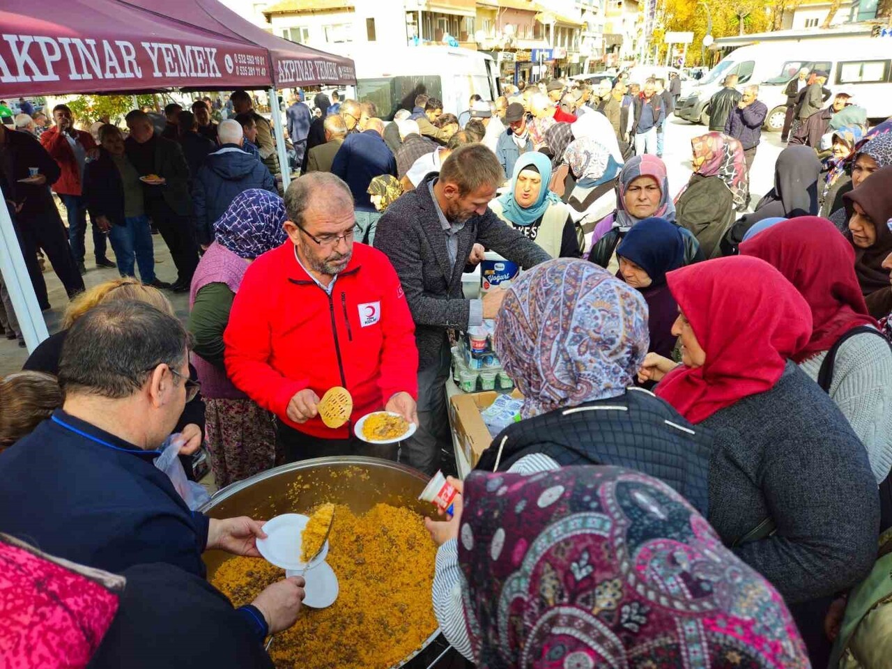 SINDIRGI’DA DEPREM SONRASI TOPLUMSAL DAYANIŞMA