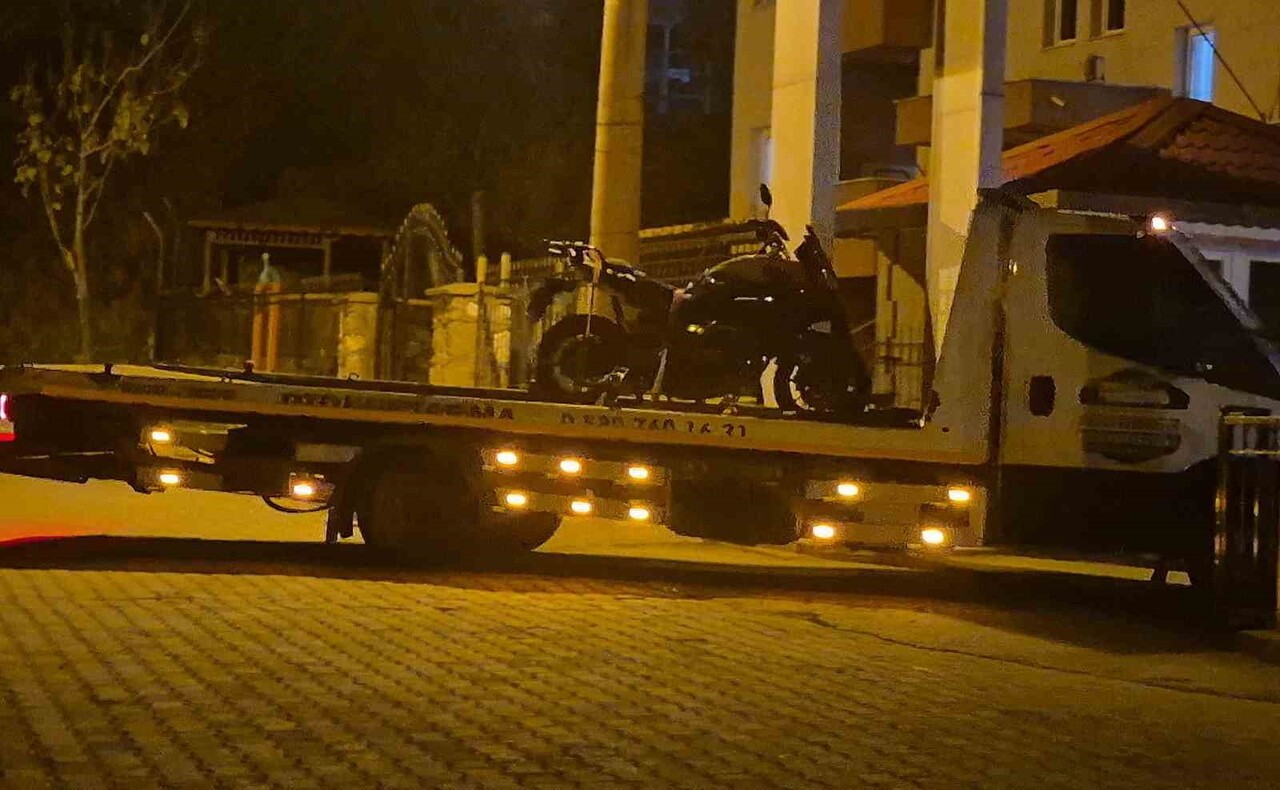 SİNOP'TA MÜŞTERİSİNİ TIRAŞ EDEN BERBERE SİLAHLA SALDIRARAK KAÇAN 2 KİŞİ, BARTIN'IN AMASRA...