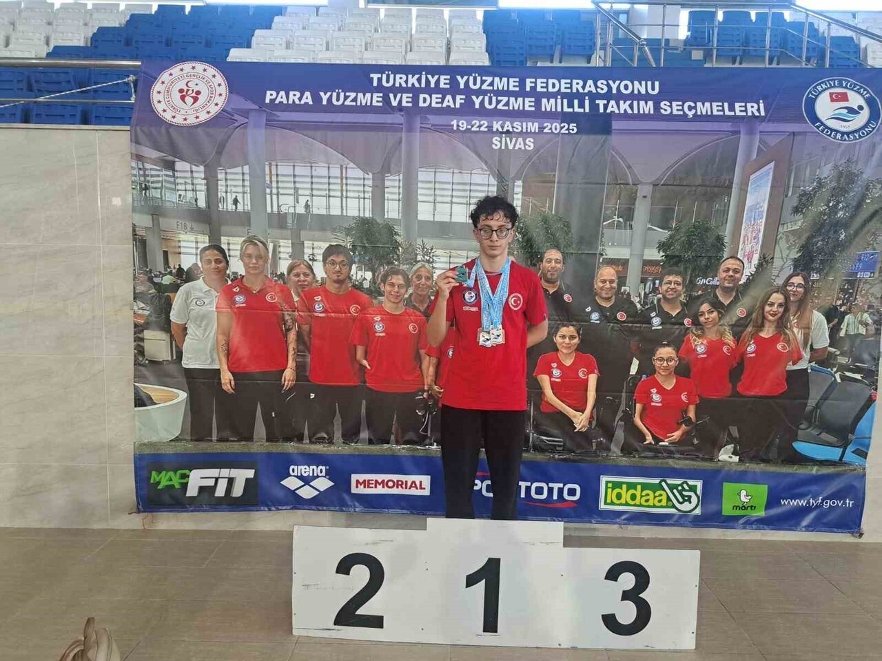 SİVAS’TAKİ YARIŞMALARDA AYDIN’A BEŞ MADALYA KAZANDIRDI