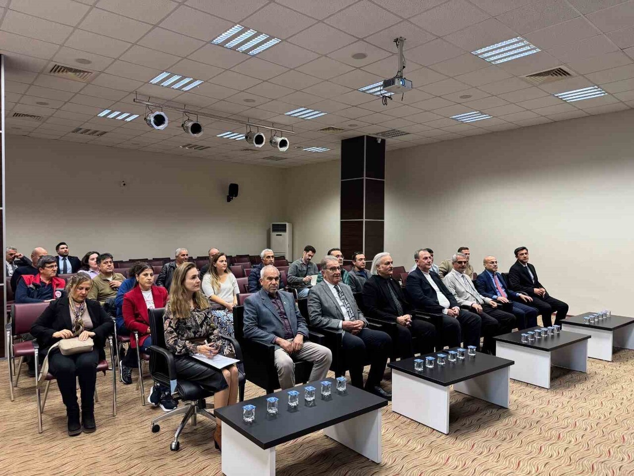 SÖKE'DE ORGANİZE SERA BÖLGESİ ANLATILDI