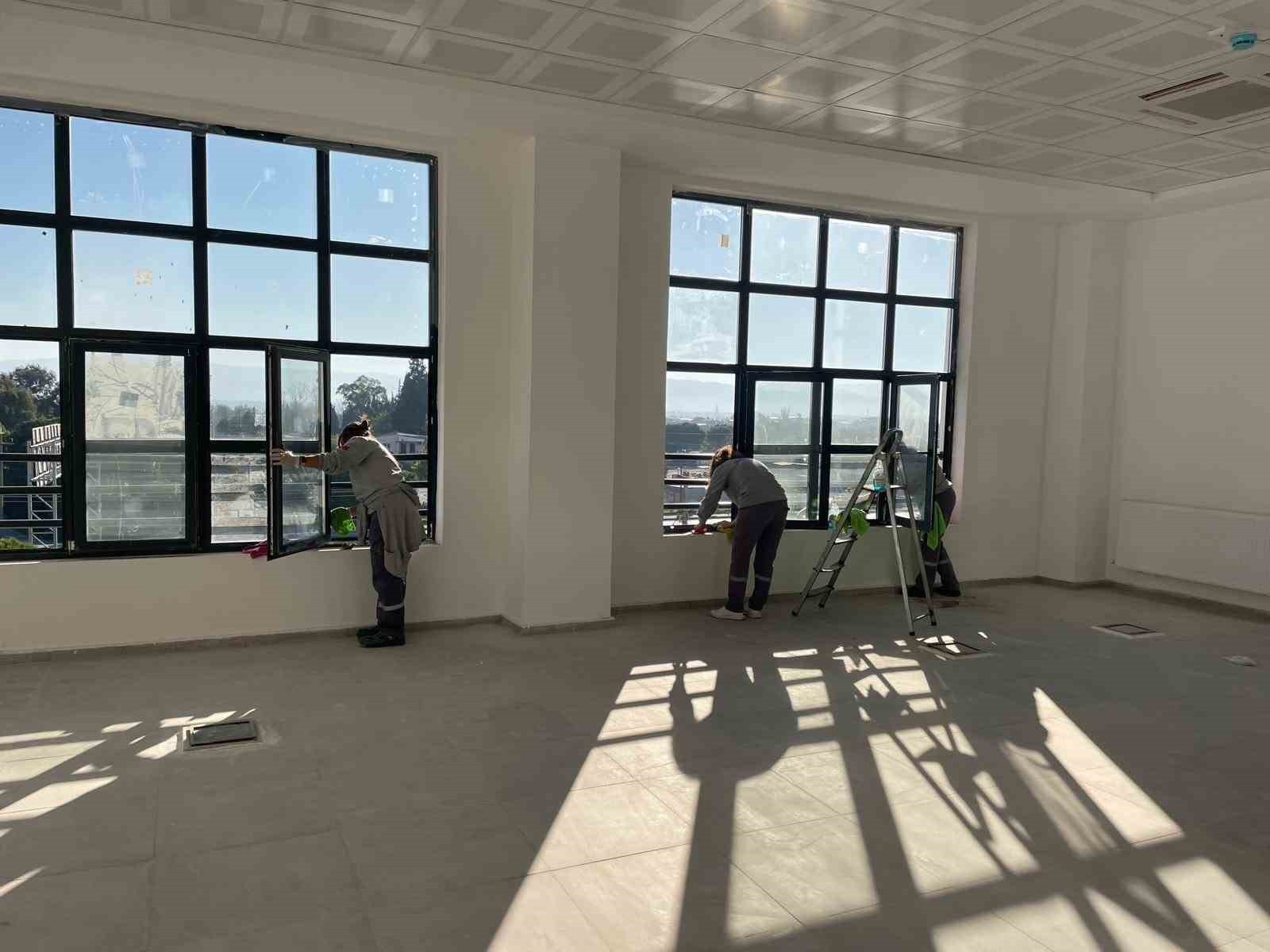 SÖKE’DE YENİ KAYMAKAMLIK BİNASINDA HAZIRLIKLAR SÜRÜYOR