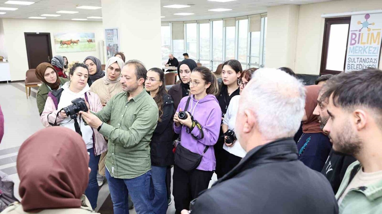 SULTANGAZİ BELEDİYESİ SANAT AKADEMİSİ’NİN AÇTIĞI FOTOĞRAFÇILIK AKADEMİSİ’NE HOBİSİNİ MESLEĞE...