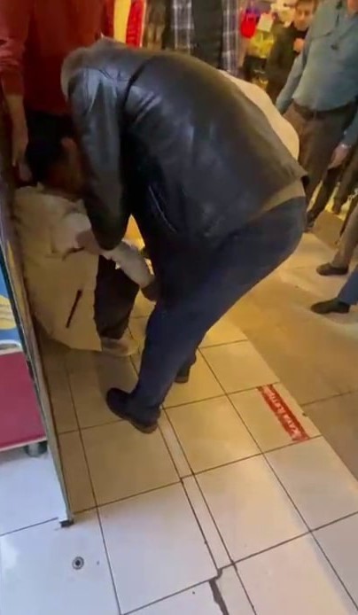 ŞÜPHELİ, KAÇARKEN DENGESİNİ KAYBEDİP DÜŞMESİ NETİCESİNDE YAKALANARAK GÖZALTINA ALINDI.