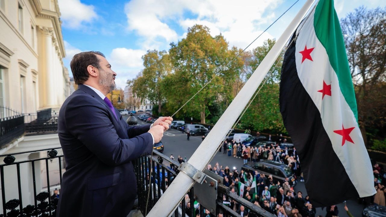 SURİYE'NİN LONDRA BÜYÜKELÇİLİĞİ, SURİYE DIŞİŞLERİ BAKANI ESAD HASAN ŞEYBANİ'NİN KATILDIĞI TÖRENLE...