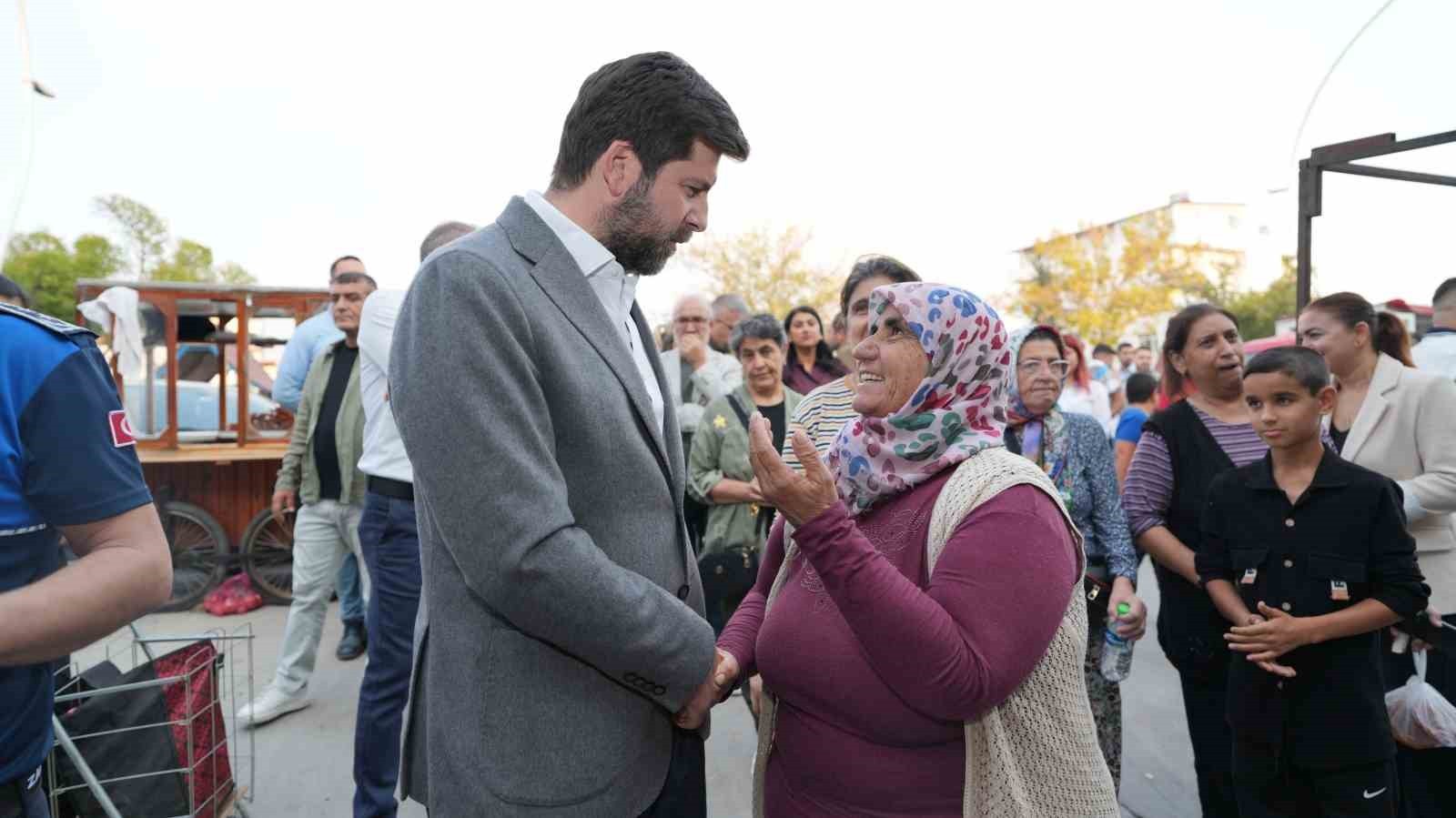 TARSUS BELEDİYE BAŞKANI ALİ BOLTAÇ, ERGENEKON MAHALLESİ KAPALI SEMT PAZARINI ZİYARET EDEREK ESNAF...